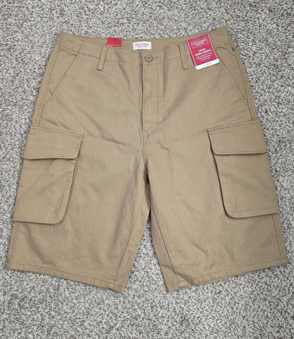 LEVI STRAUSS SIGNATURE Mens Loose Cargo Shorts Size 36 Inseam 12" Khaki *NWT*